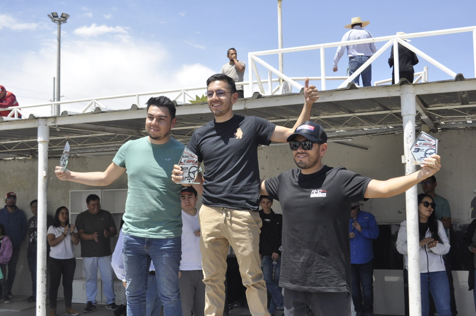 Hermanos Pérez Álvarez  ganan Torneo Regional de Motocross de Arequipa