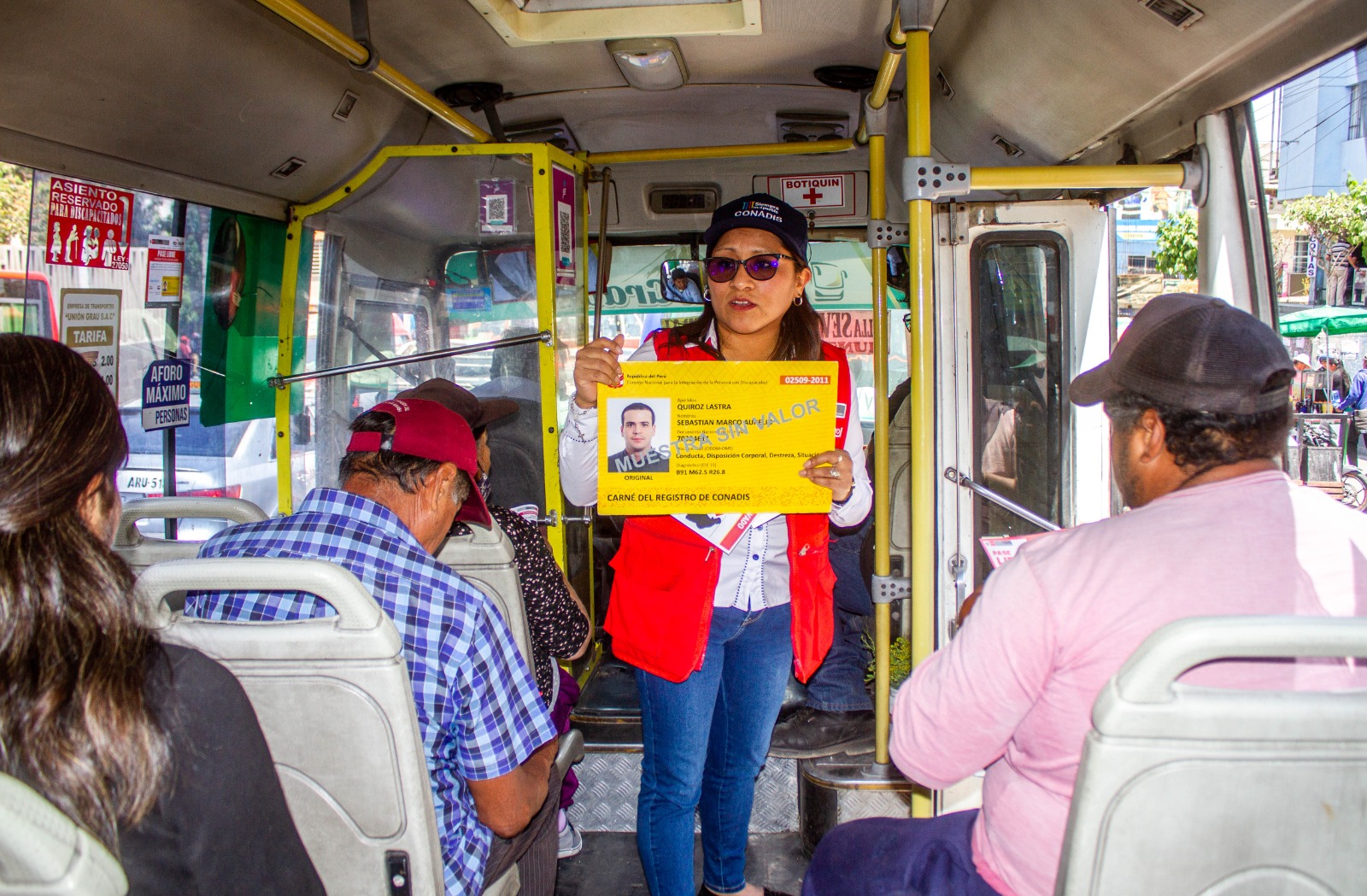 Capacitan a conductores de 500 unidades de transporte urbano.