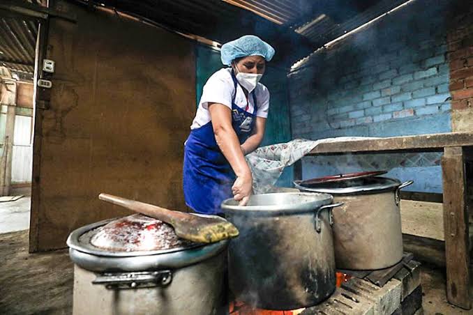 Aseguran apoyo para ollas comunes para en Arequipa