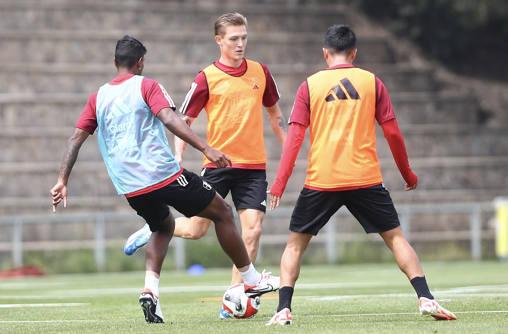 Perú entrena pensando en Argentina por las eliminatorias