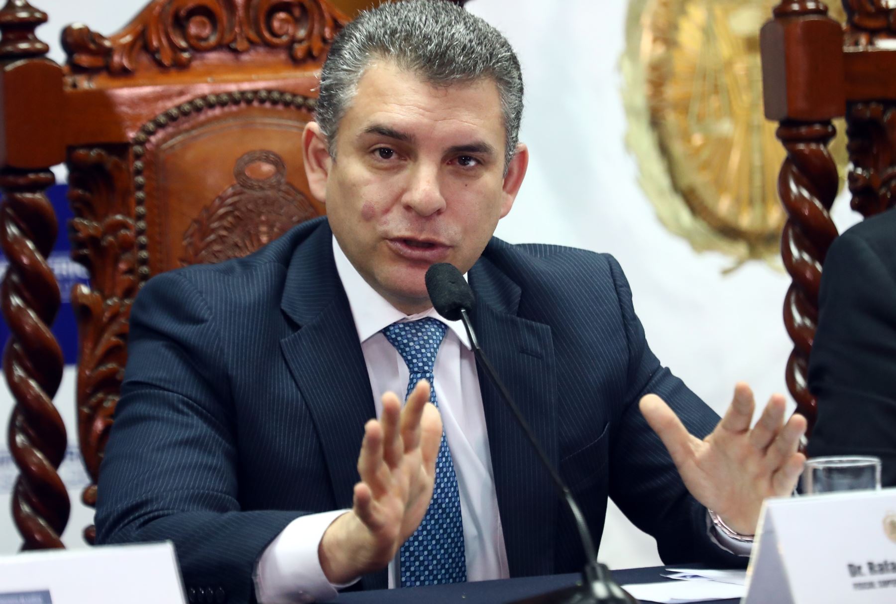 Fiscal Vela pide al PJ anular suspensión de 8 meses