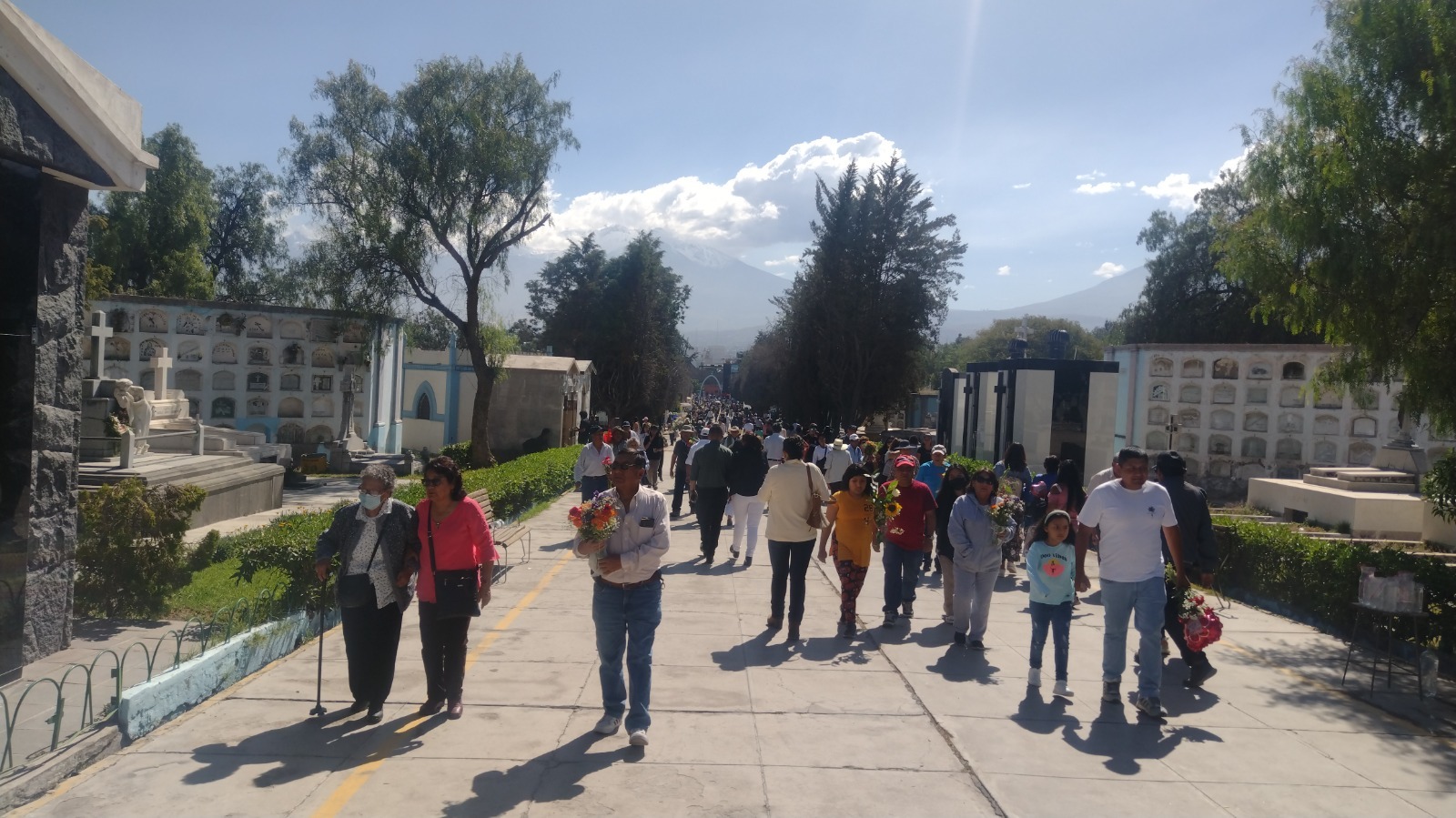 Cementerio La Apacheta listo para recibir visitas en el Día de Todos los Santos