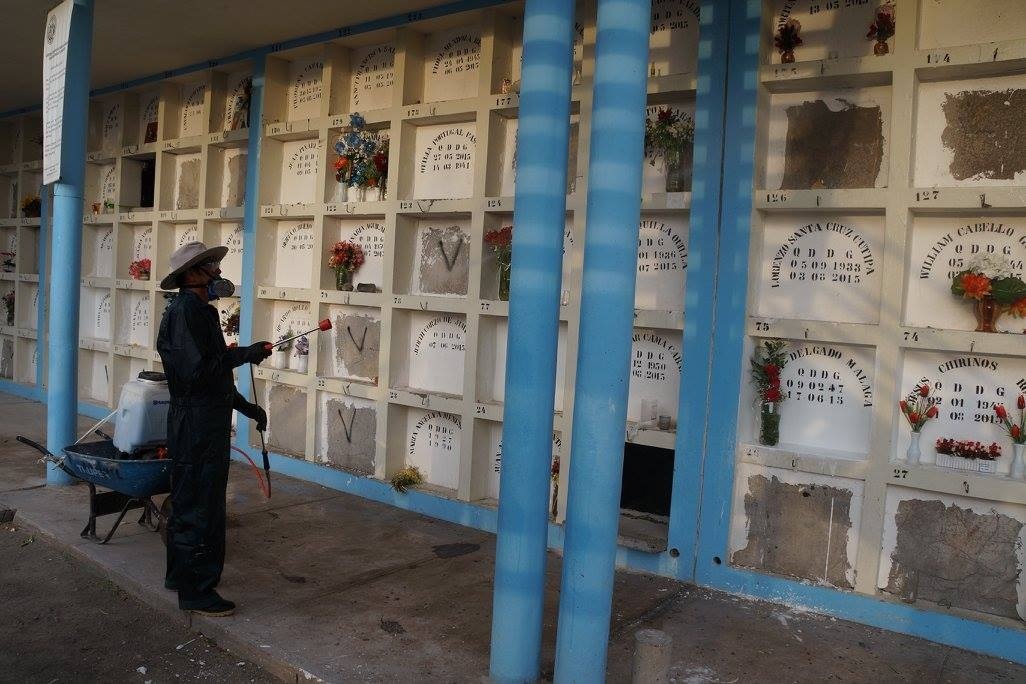 Beneficencia inició fumigación del cementerio La Apacheta