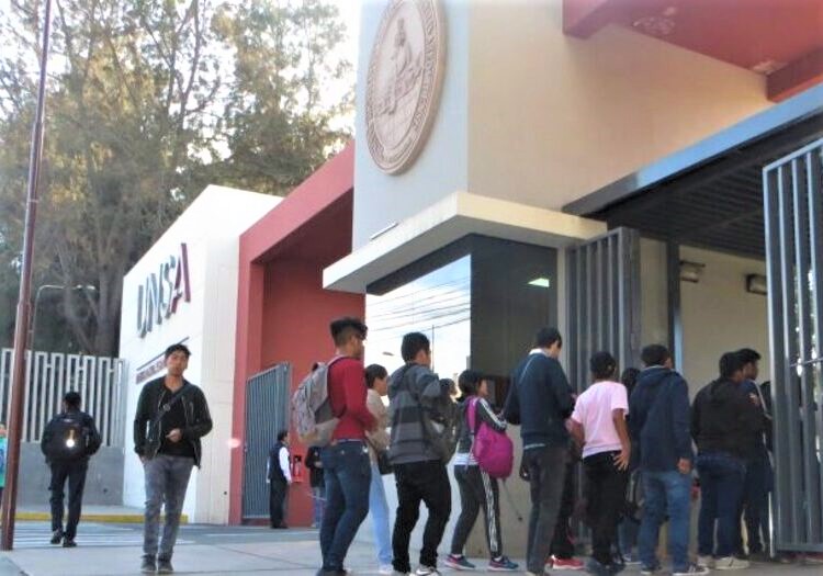 Estudiantes de la UNSA exigen que se retomen las clases desde el próximo lunes