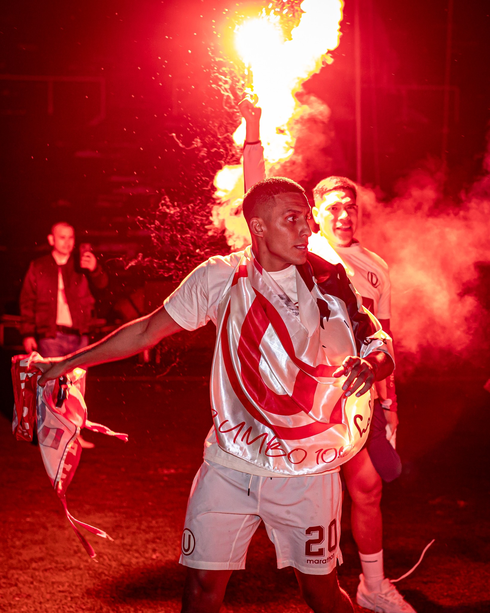 Universitario recibirá hoy trofeo de campeón con fiesta