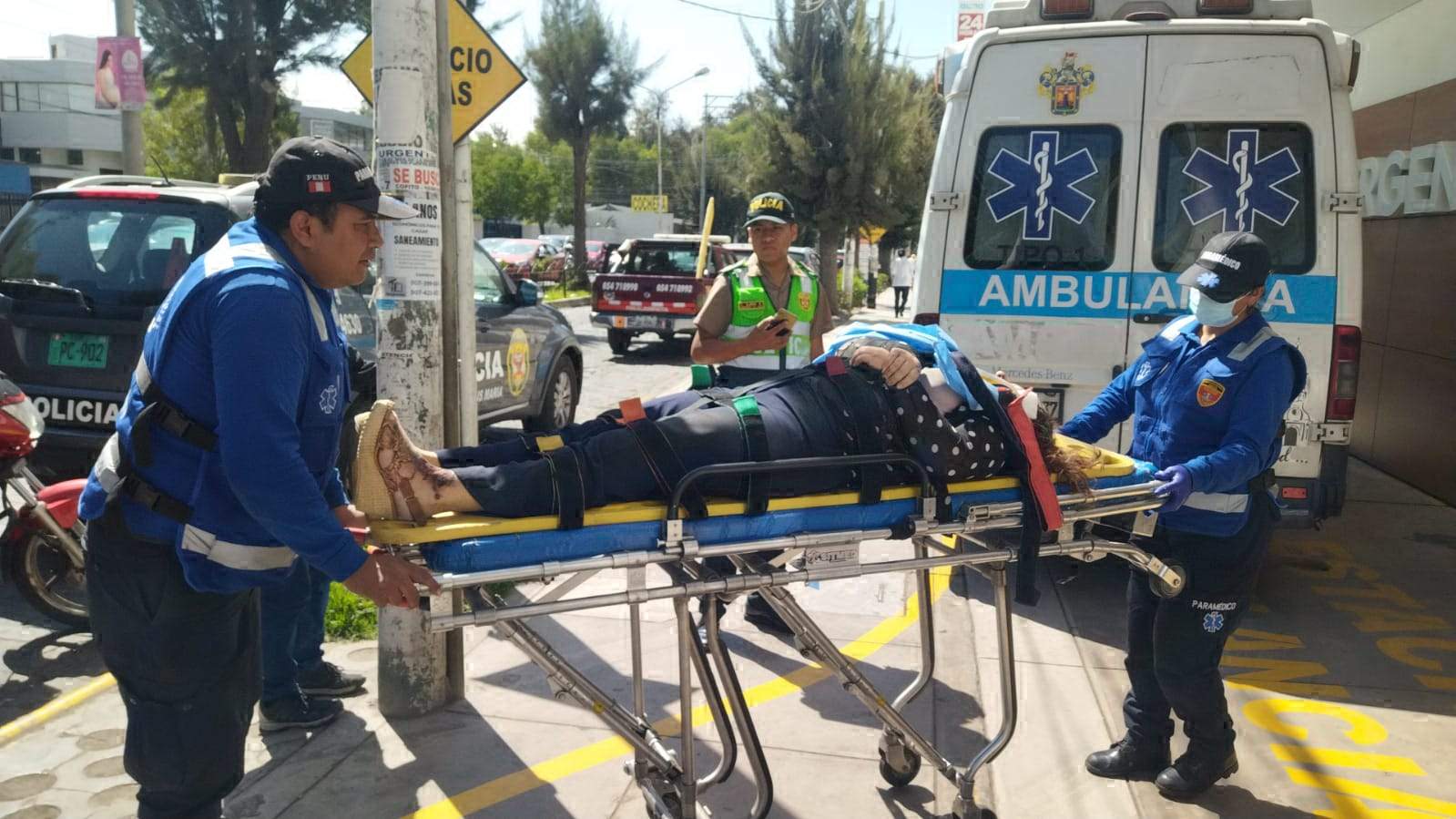 Chofer se da a la fuga luego de choque con motociclista