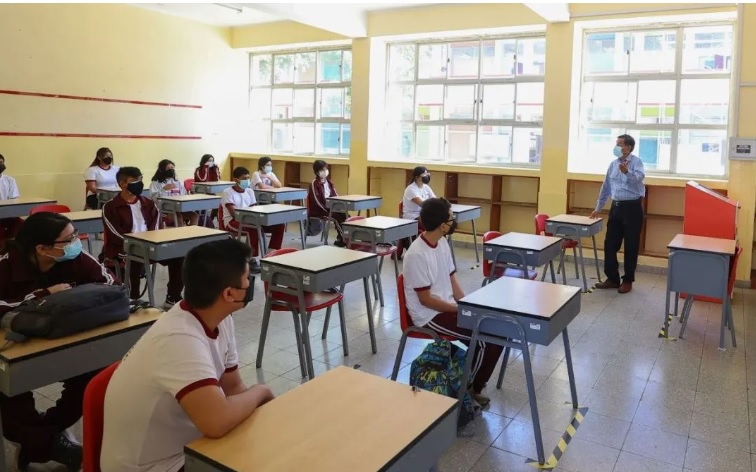 Autorizan adelanto de culminación de labores escolares 2023