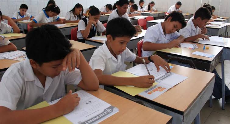 Solo el 10% de estudiantes en Arequipa tienen acceso al programa de educación financiera