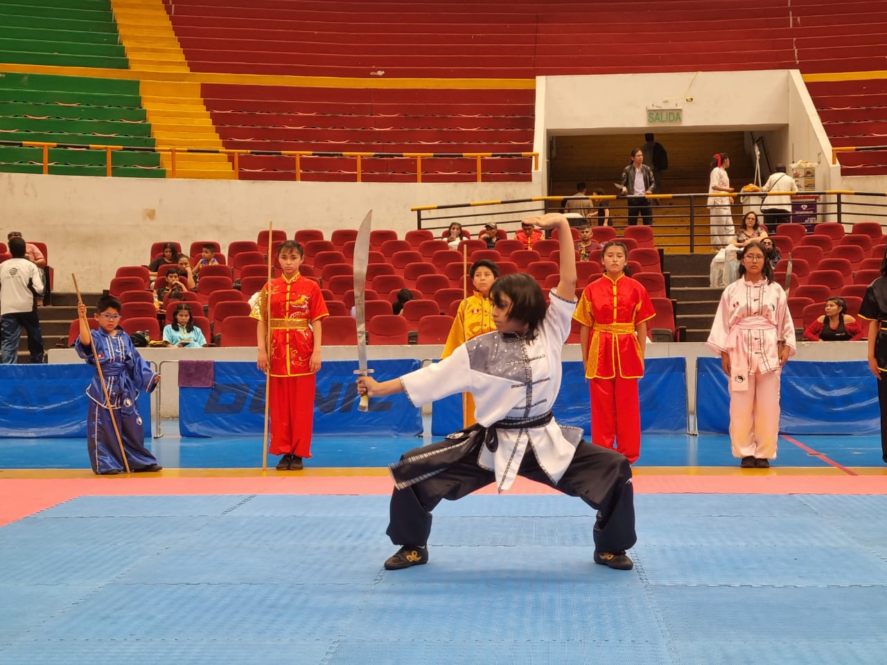 Premian a clubes de Kung Fu Wushu por su destacada participación