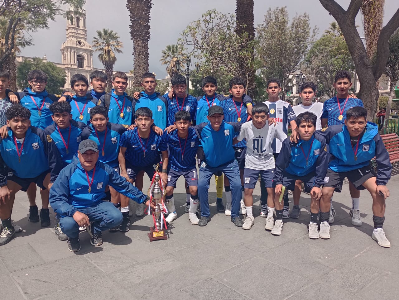 Escuela de Alianza Lima de la Sub 17 representa a Arequipa en nacional 