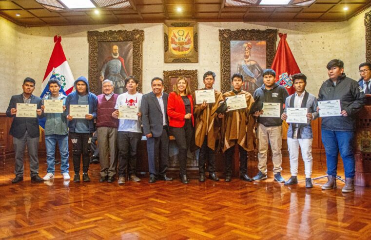 Clausuran año académico en la Escuela Taller Arequipa