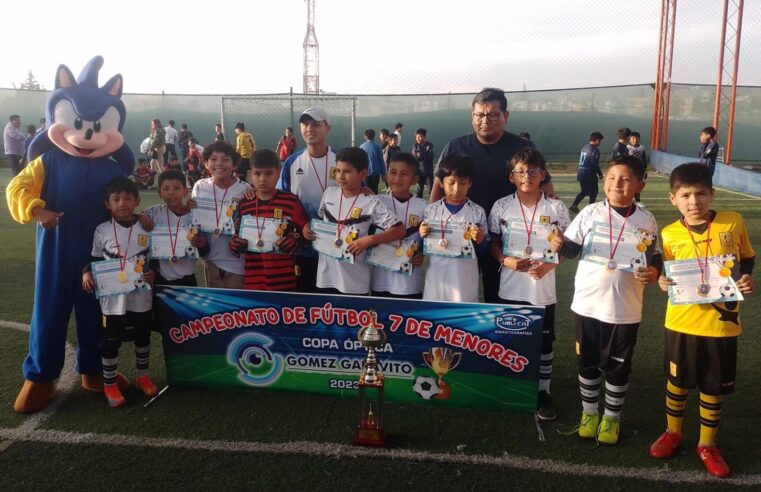 Campeones de Fútbol 7 de menores reciben merecida premiación