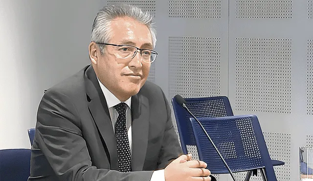 Villena será fiscal de la Nación tras suspensión de Benavides