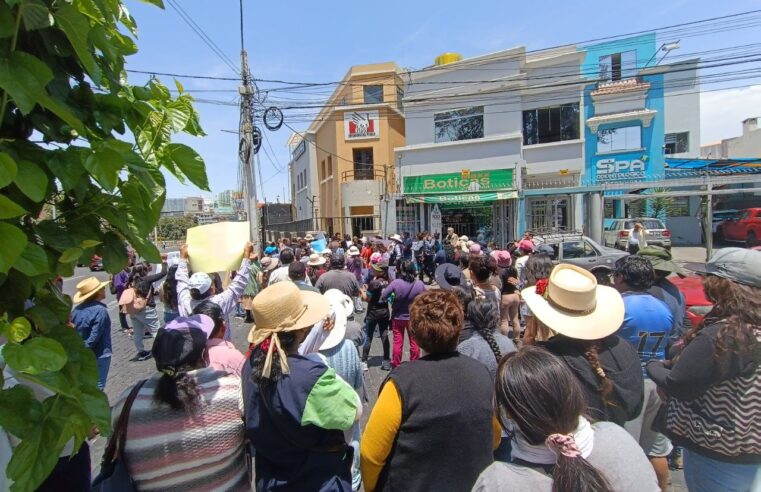 Pacientes renales protestan por reubicación del centro de tratamiento