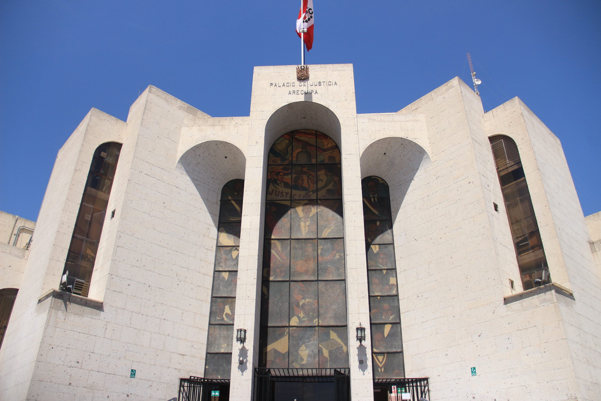 Corte de Arequipa debe dar explicaciones