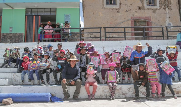 Llegó la «caravana navideña» a pueblos alejados de Caylloma