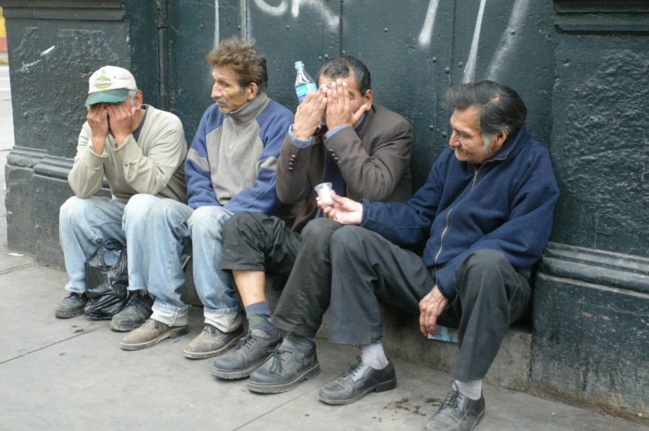 Vecinos de La Chavela preocupados por consumo de alcohol