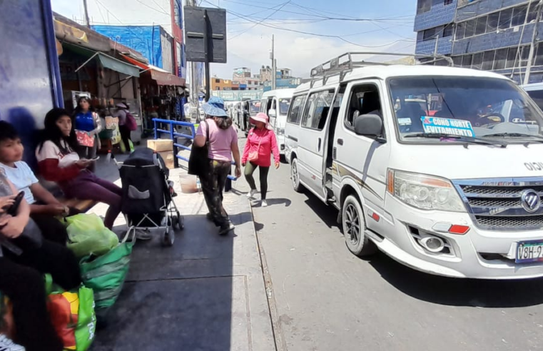 Circulan en la ciudad 6 mil unidades informales de transporte urbano