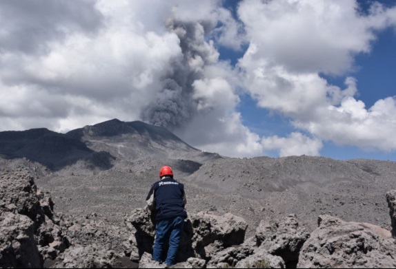 Volcán Sabancaya registra en promedio de 36 explosiones diarias