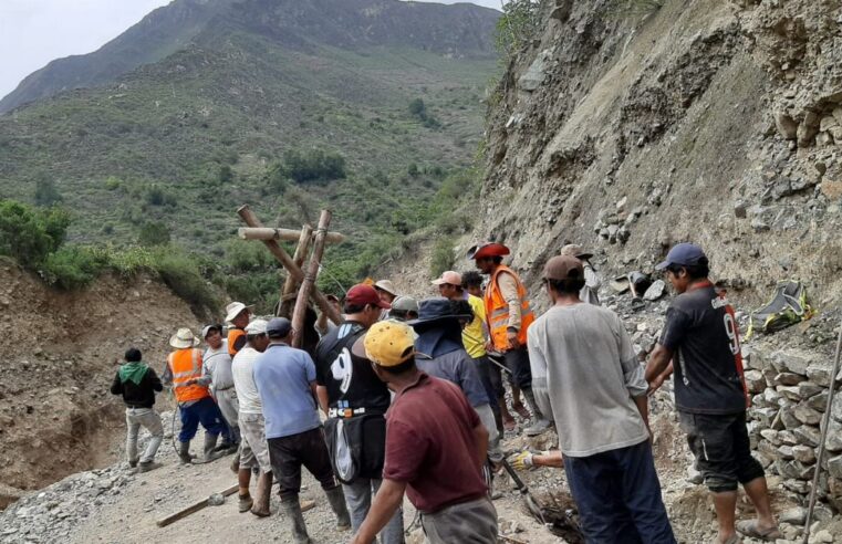 Los primeros lotes de ayuda humanitaria llegan a distritos de Arequipa incomunicados por huaycos