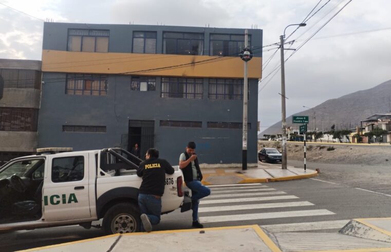 Lanzan bomba molotov a colegio en Cerro Colorado