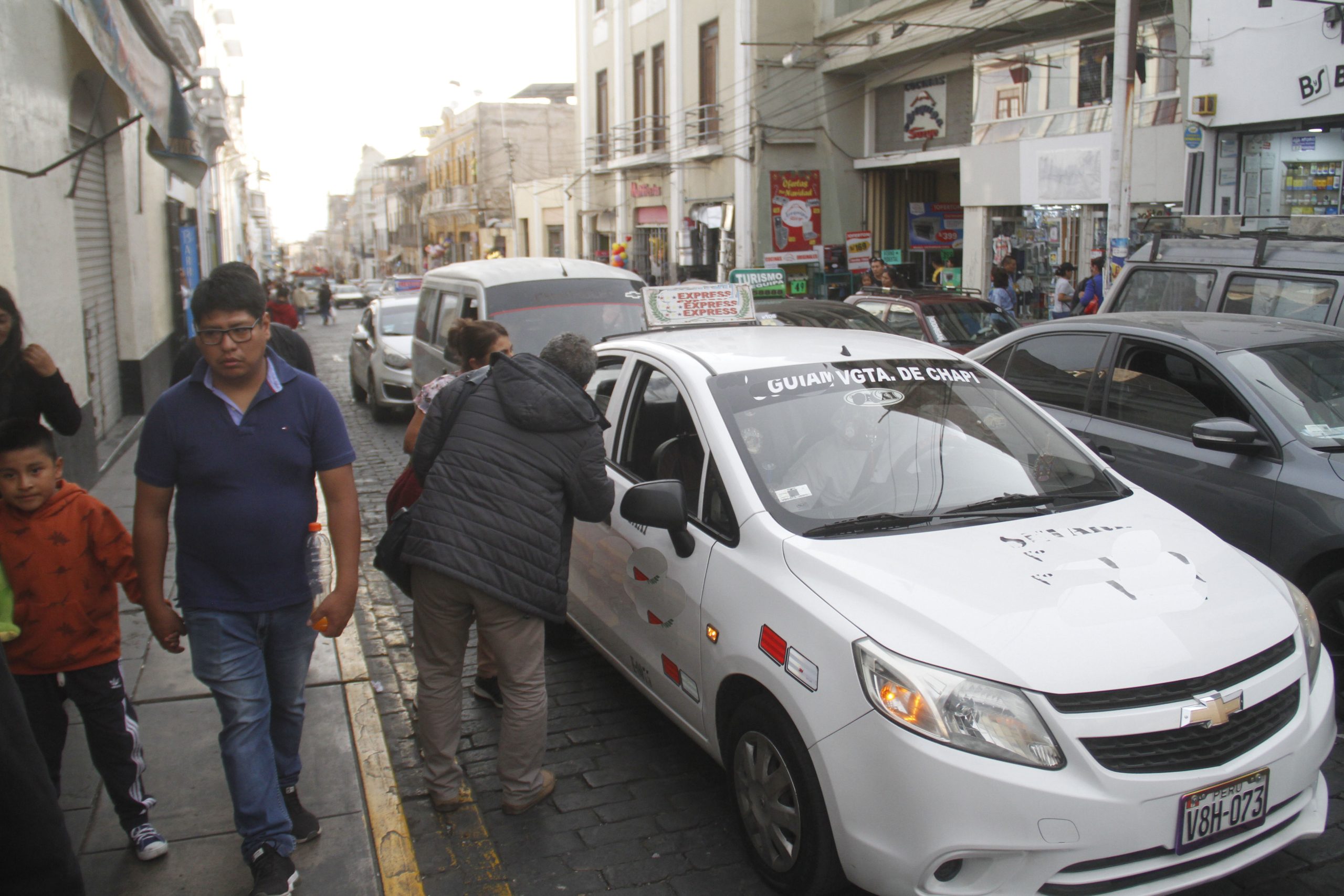 «La entrega de SETARE fracasó para formalizar servicio de taxi»