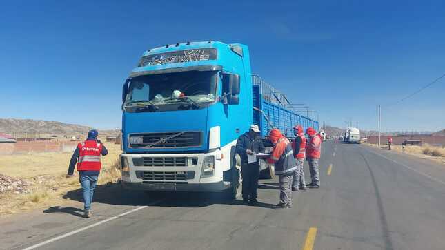 MTC intervino vehículos de servicio internacional de transporte