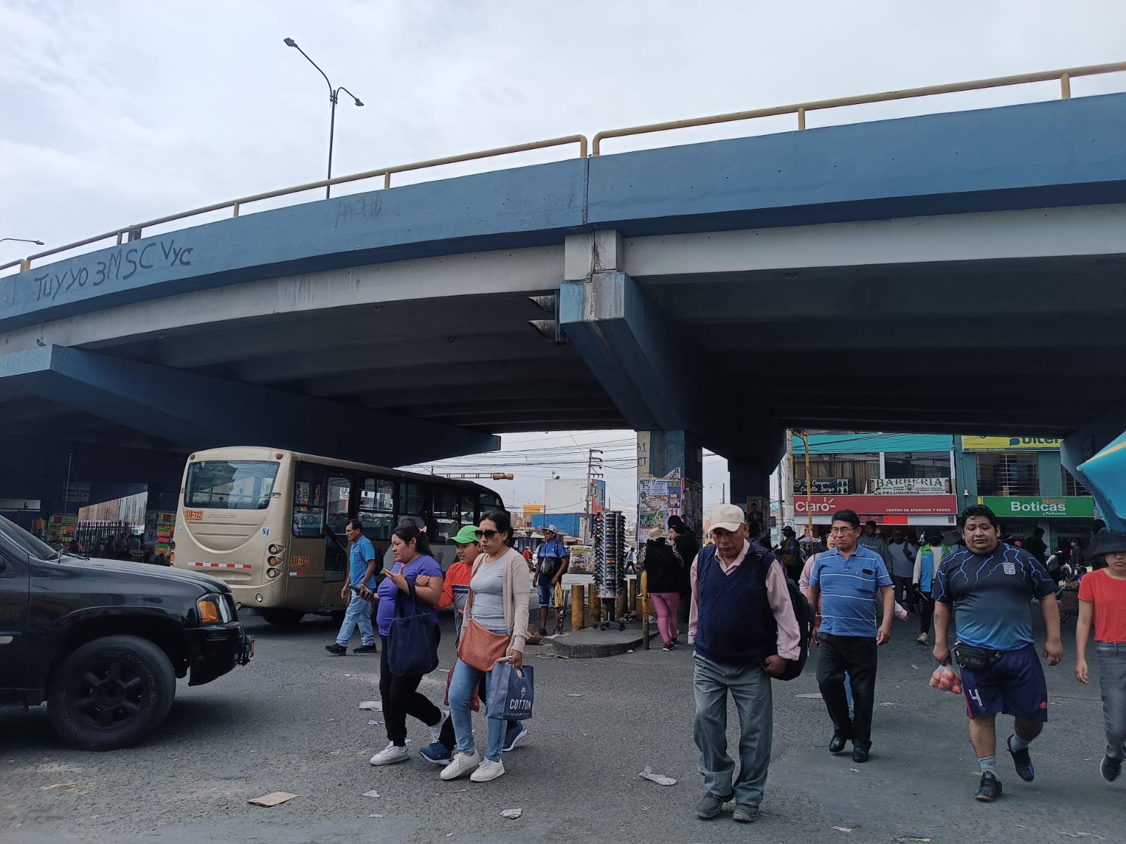 Comerciantes demandan mayor presencia policial en el Avelino 