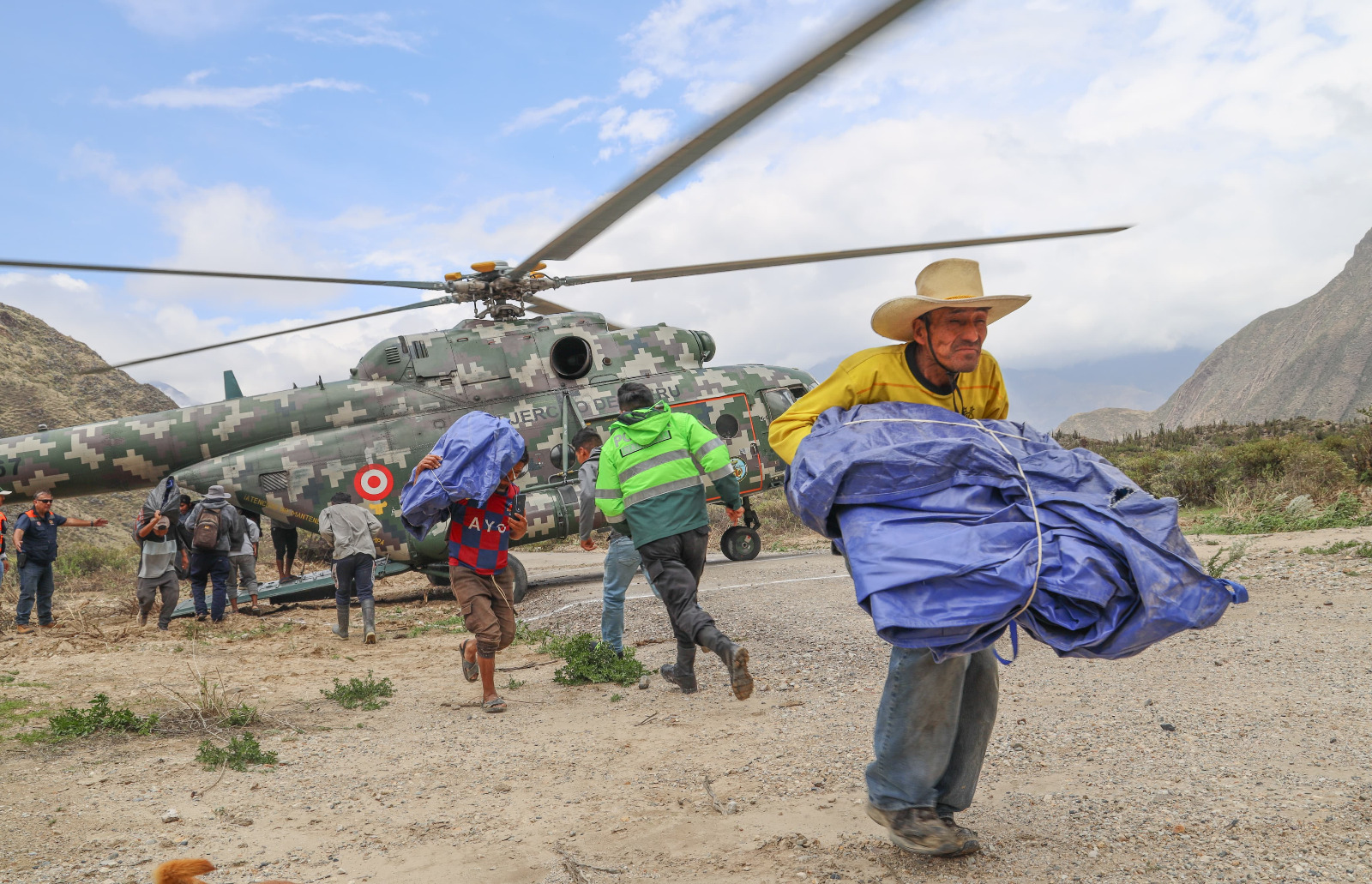 Centenares de damnificados y vías afectadas dejan huaicos y lluvias en provincias de región