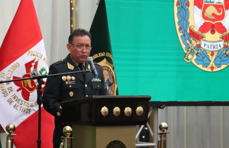 Designan al general Jhonny Veliz como inspector general de la PNP