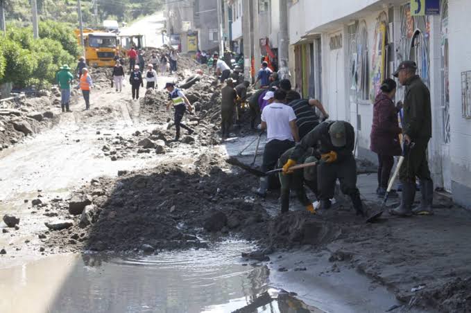 Paucarpata: 500 familias en riesgo por lluvias