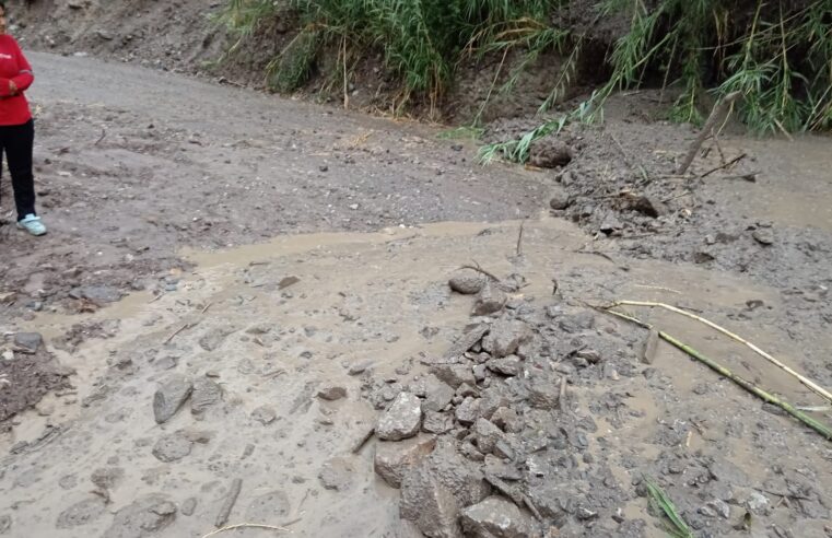 Vías interrumpidas en provincia de La Unión por activación de quebradas