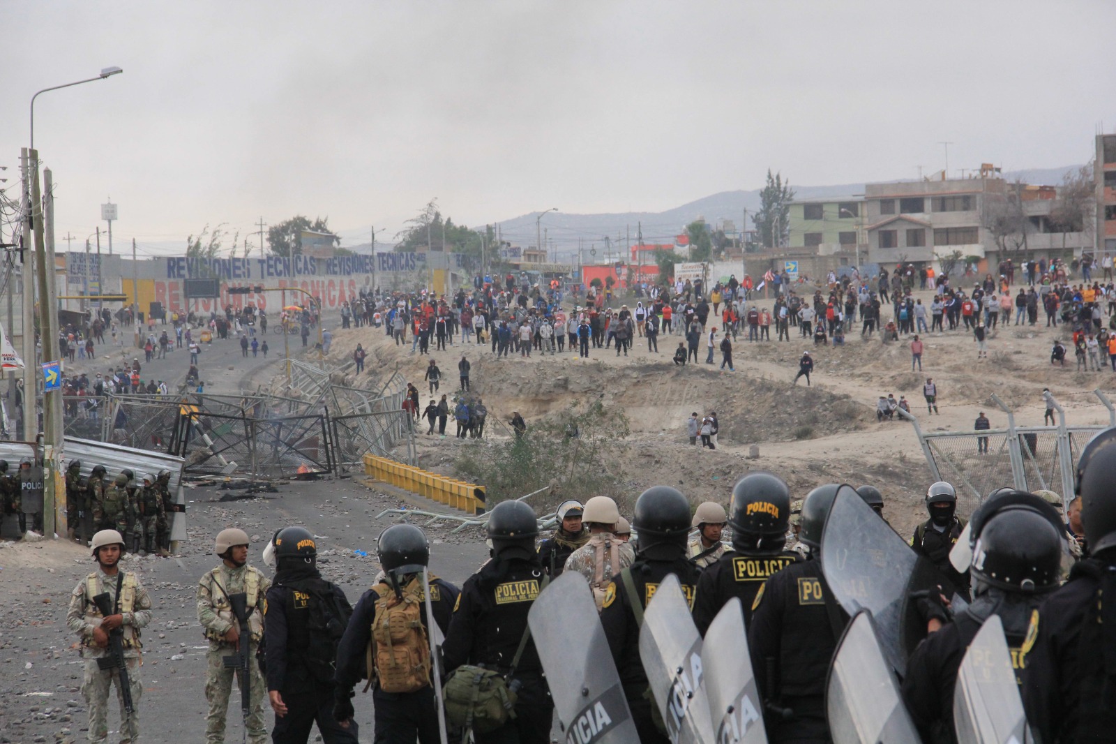 Un policía es implicado en una de las muertes en protestas del 2023