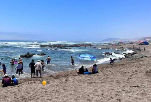 Lanzan campaña “Verano saludable” en playas de región