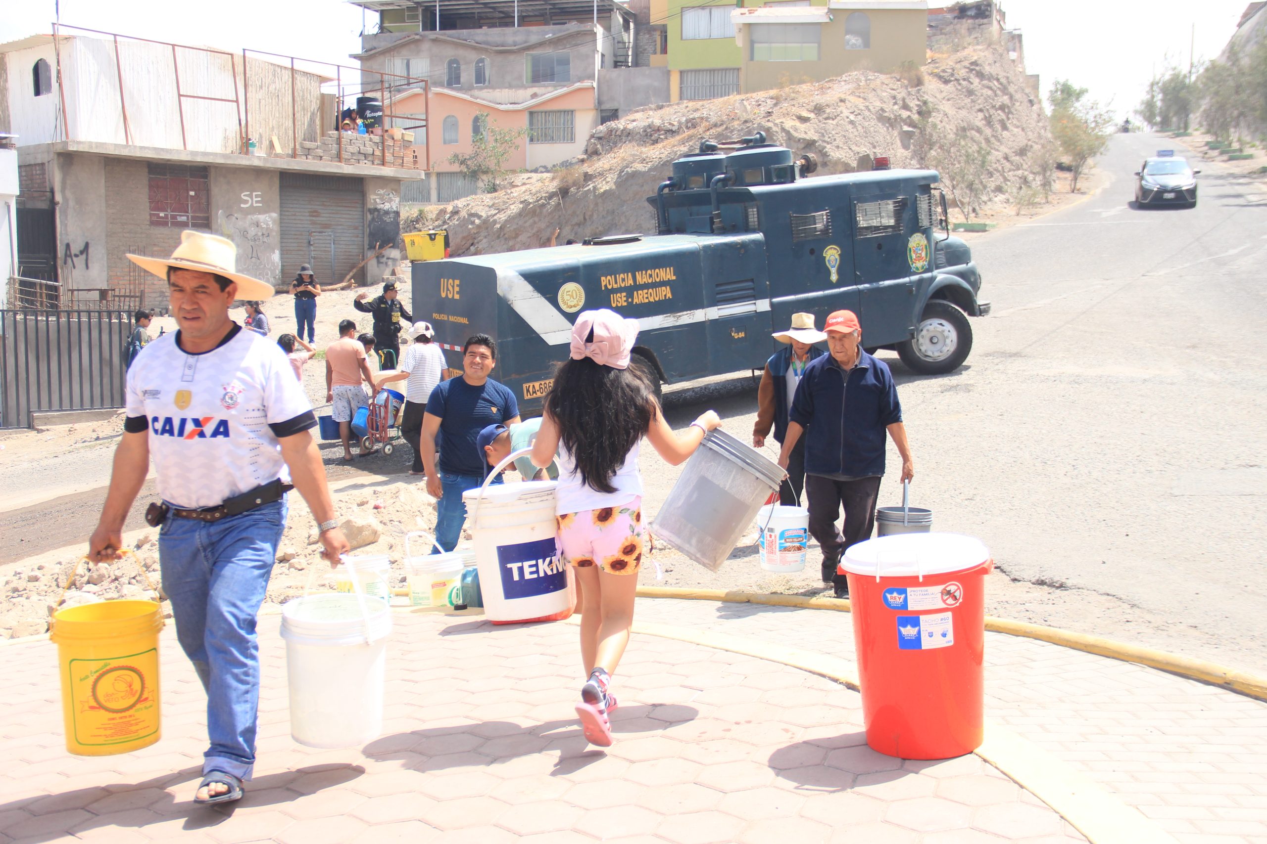 Más de 400 viviendas de La Campiña en Socabaya sin agua durante una semana
