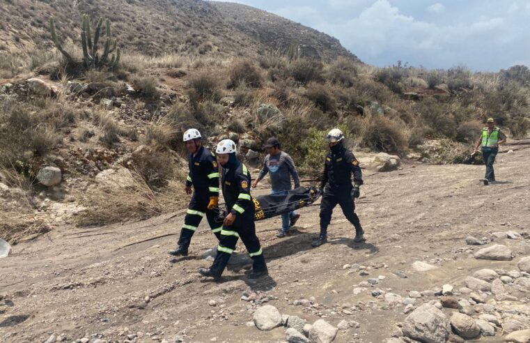 Arequipa: Familia fallece tras caída de huaico