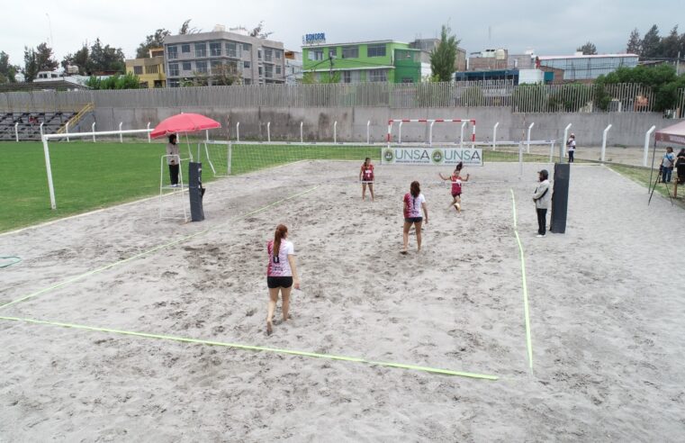 El vóley playa llegó al campo Ho Chi Min de la Unsa