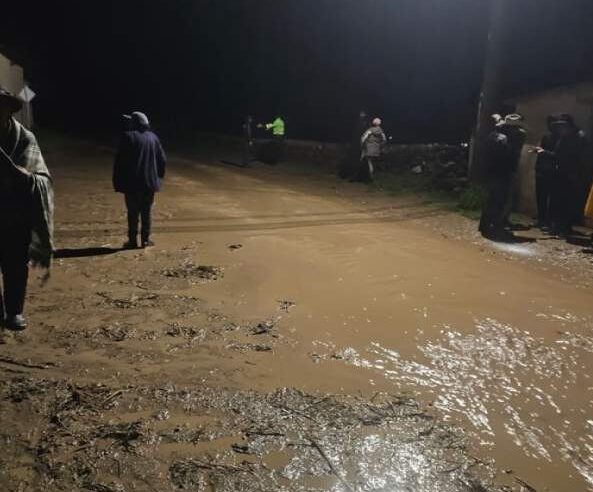 Defensoría pide apoyo para familias de Alca perjudicadas por desborde de río