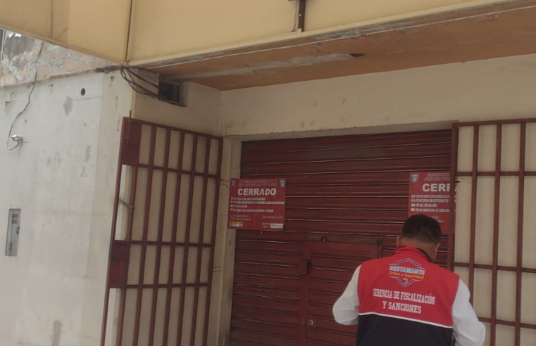 Clausuran  3 locales informales en avenida Estados Unidos