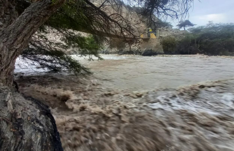 Río Pisco está en alerta roja y 10 pueblos pueden inundarse