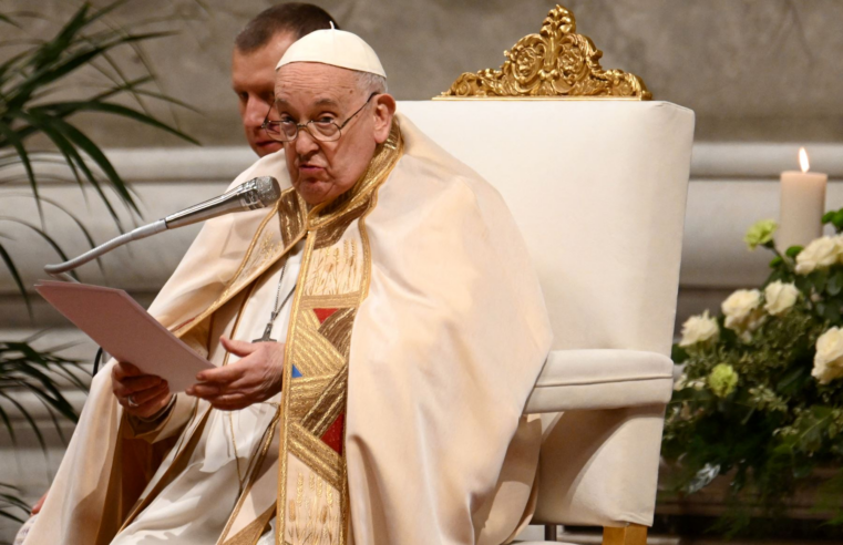 El papa Francisco condena aumento de ataques contra judíos