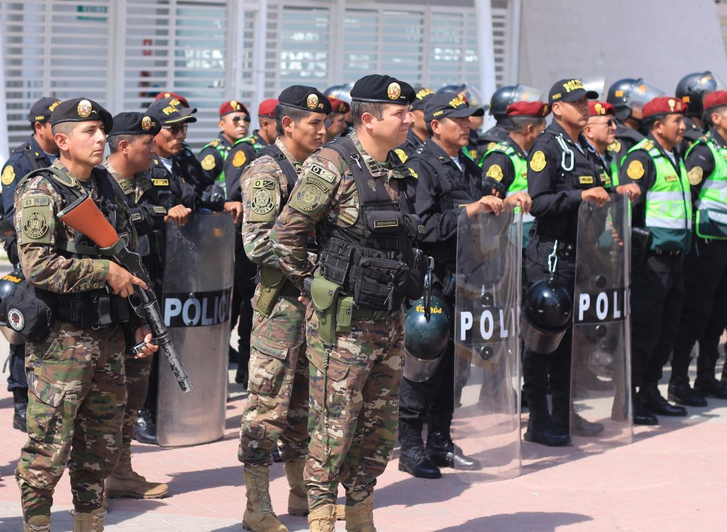 Trasladaron a Lima a 112 policías en pleno avance del crimen organizado