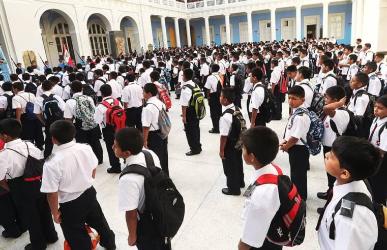 Cerca de 15 mil niños sin material educativo en Arequipa