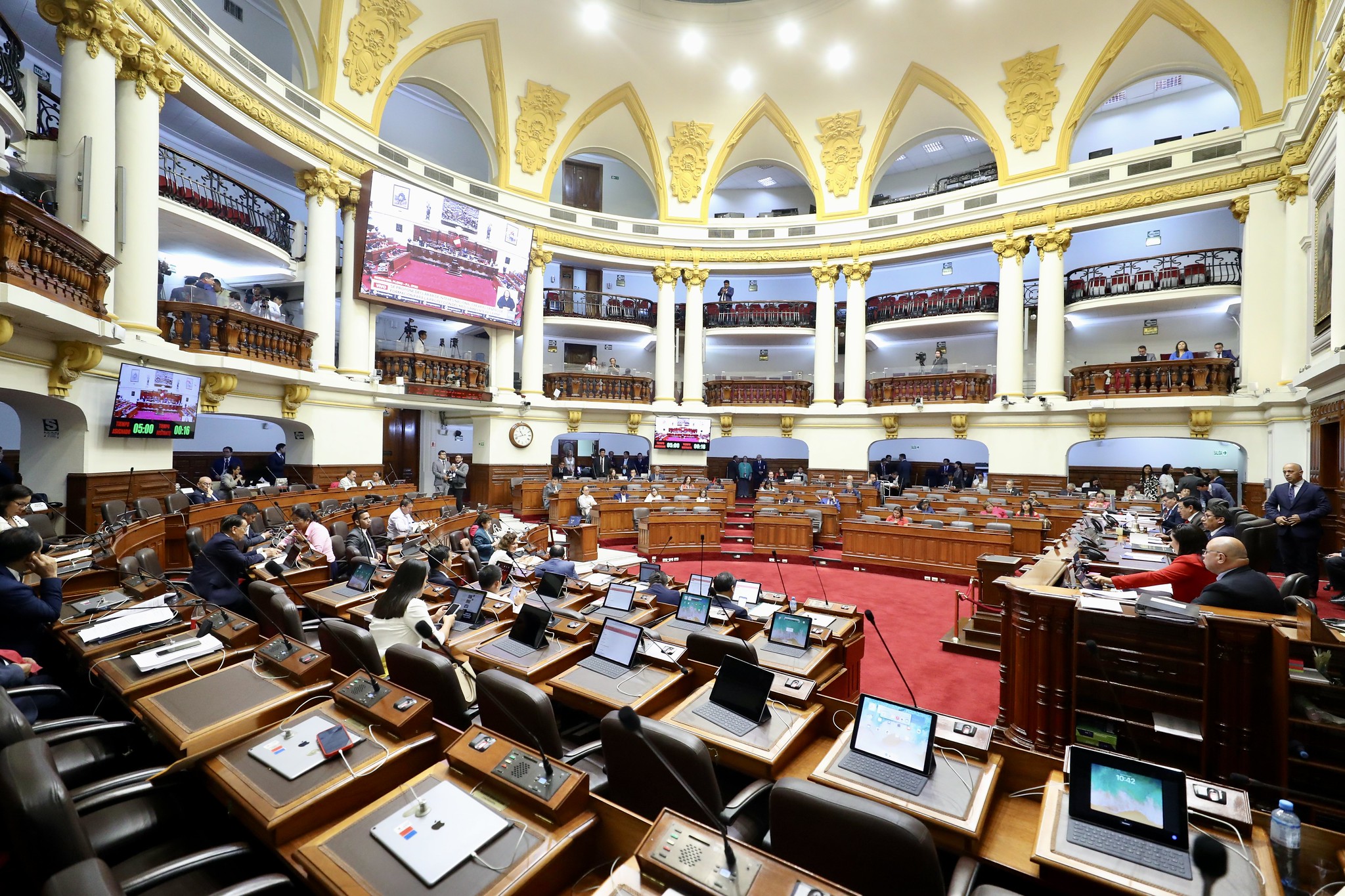 Congreso aprobó el retorno a la bicameralidad y la reelección