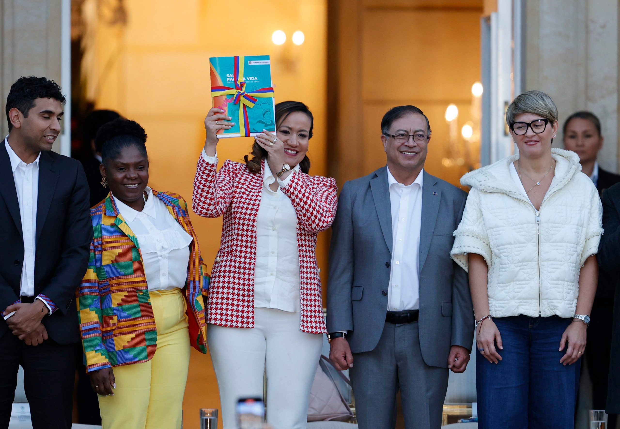 Proponen nueva reforma a la salud