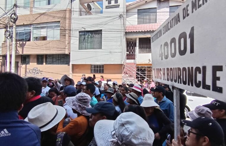 Padres deciden no enviar más a sus hijos a estudiar en aulas prefabricadas