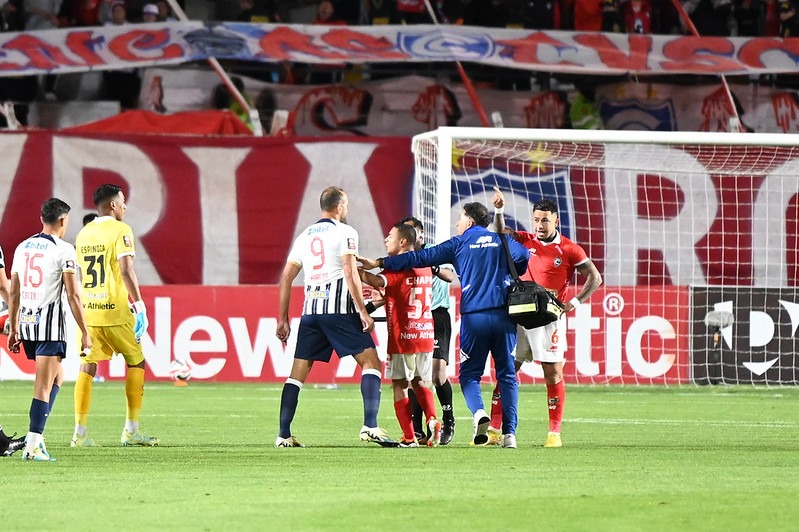 Paolo Fuentes: “Cuesta es mi amigo pero en la cancha la cosa cambia”