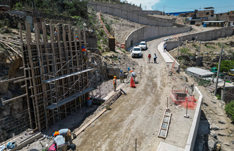 Advierten nuevos retrasos en obras de mantenimiento vial en Mariano Melgar