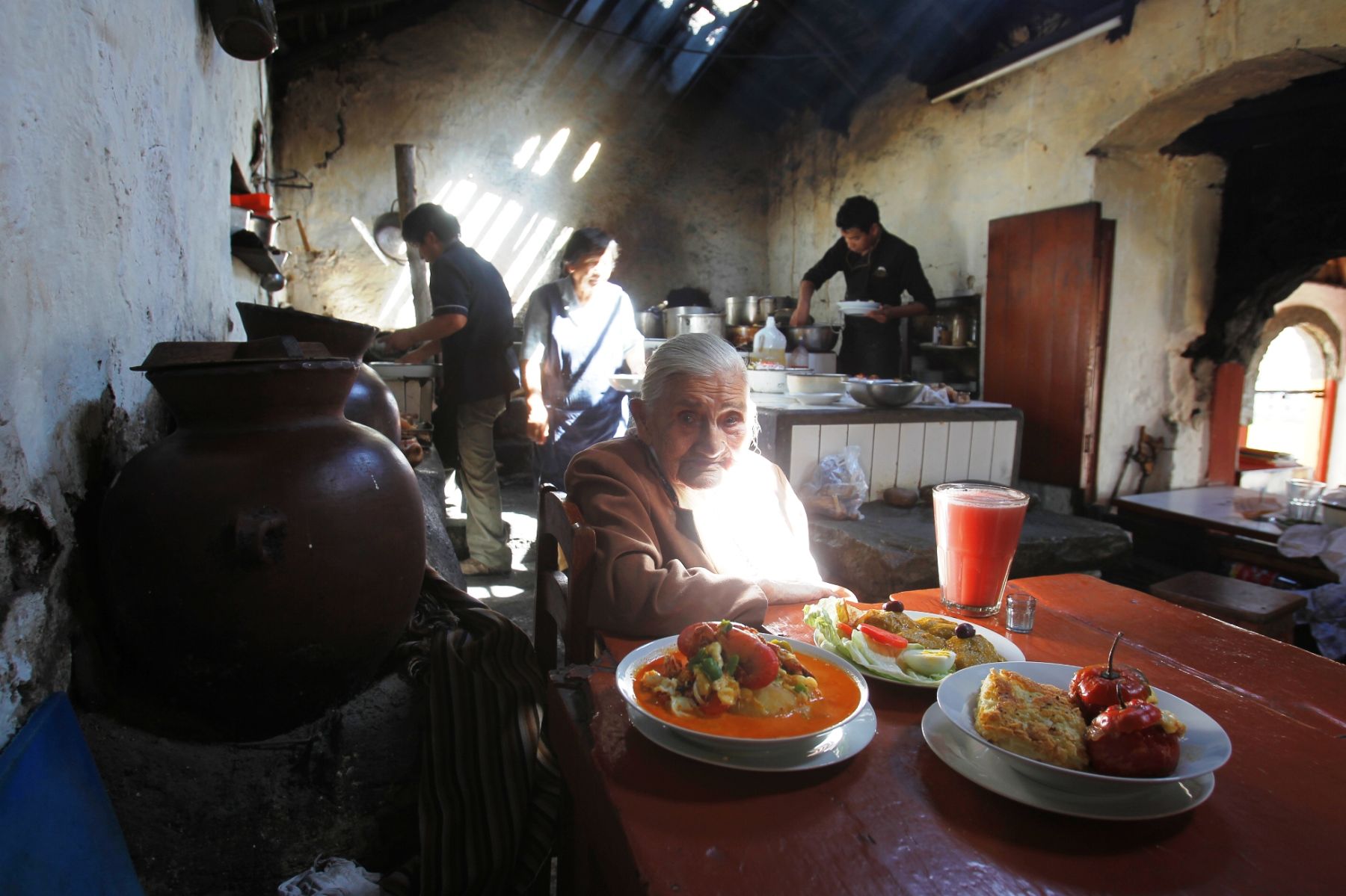 Picanterías contribuyen  a conservar la tradición culinaria de Arequipa