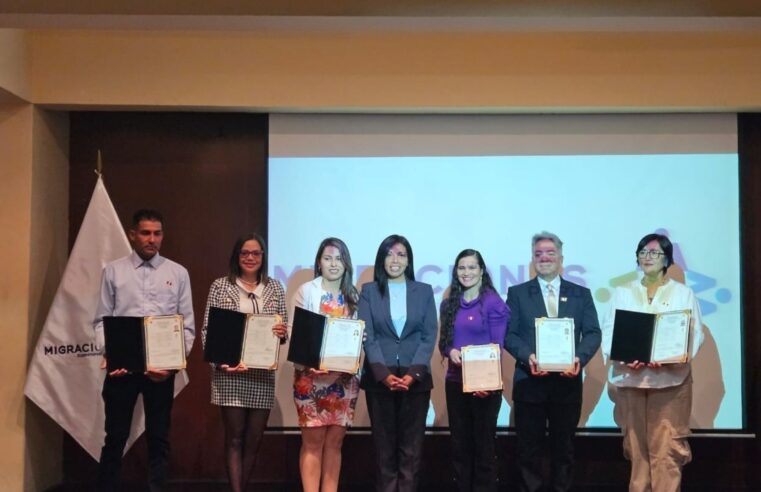 Otorgan nacionalidad peruana a siete ciudadanos extranjeros